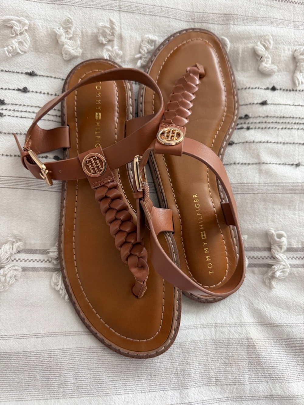 Tommy Hilfiger Women’s Tan Braided T-Strap Leather Sandals with Gold Accents